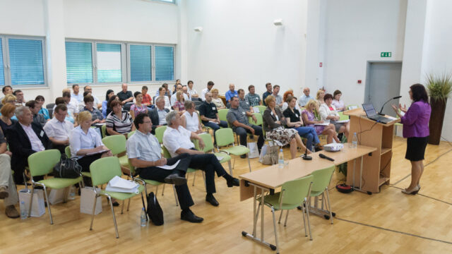 Strokovni posvet - Zelena strategija ravnanja z odpadki kot viri - foto: Boštjan Čadej