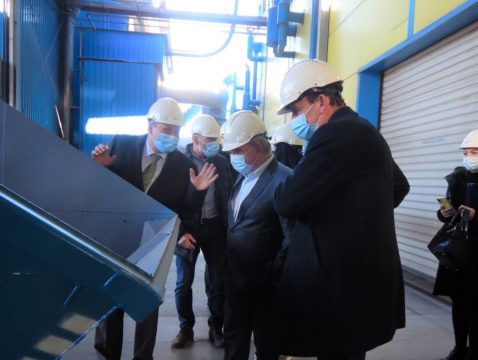 Minister med ogledom toplarne. (Foto: Energetika Celje)