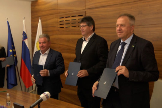 Gospodarsko logistično središče Feniks v Posavju