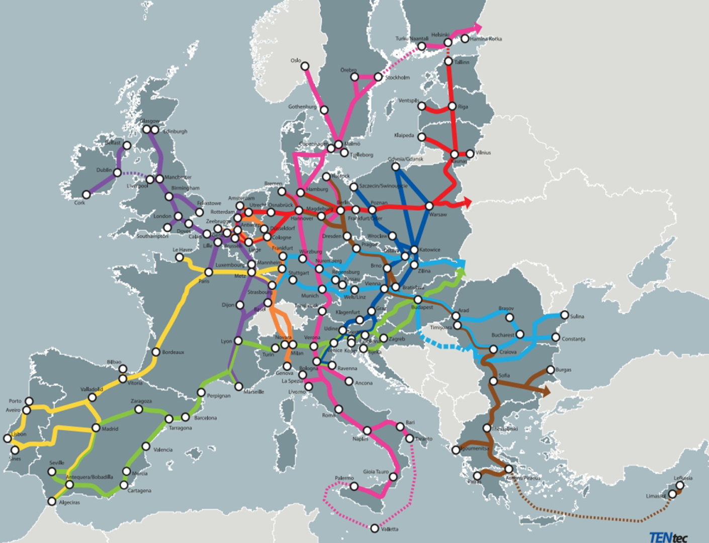 Prikazanih je trenutnih devet koridorjev jedrnega omrežja, od katerih dva potekata skozi Slovenijo (Sredozemski koridor in koridor Baltik–Jadran) (Foto: Evropska komisija)