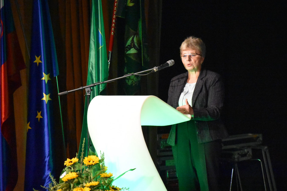 IHPS 4 Irena Sinko ministrica