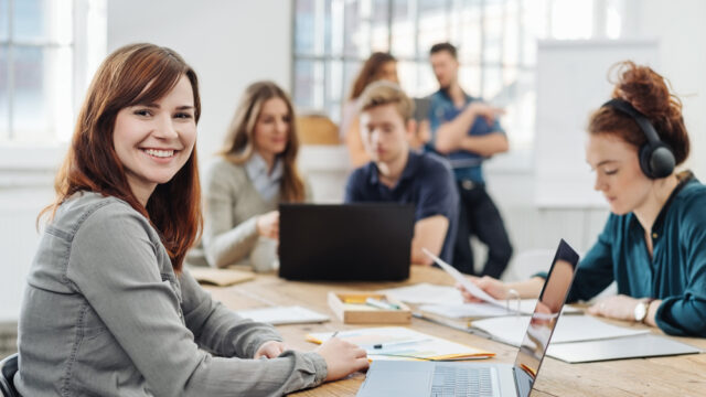 Praktična šola poročanja o trajnostnosti (foto shutterstock.com)