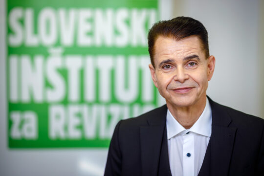 dr. Samo Javornik, predsednik strokovnega sveta Slovenskega inštituta za revizijo in pooblaščeni cenilec podjetij (CBV)