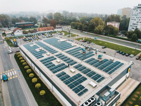 Marca 2022 smo v Lidlu Slovenija preklopili na 100-odstotno zeleno elektriko. Foto: MP produkcija