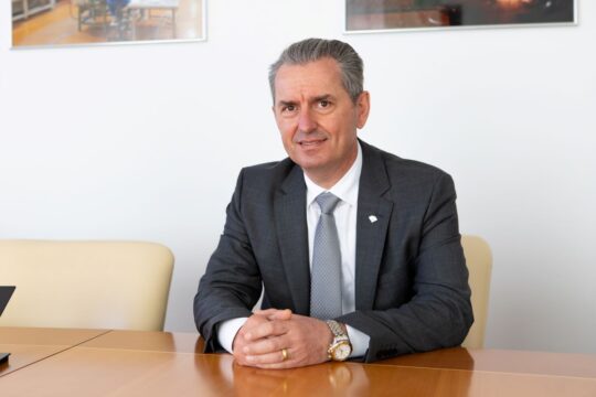 Direktor Unior