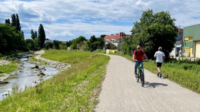 liesingbach radweg hochwassergasse 4ebd99e19974a2e40ffed08b49081f2a