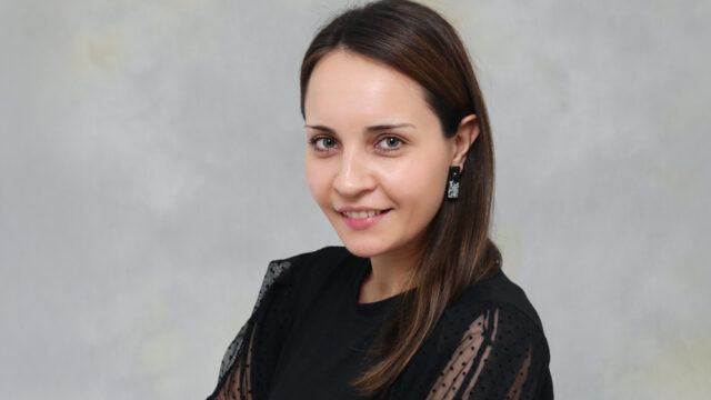 Ana Ponikvar