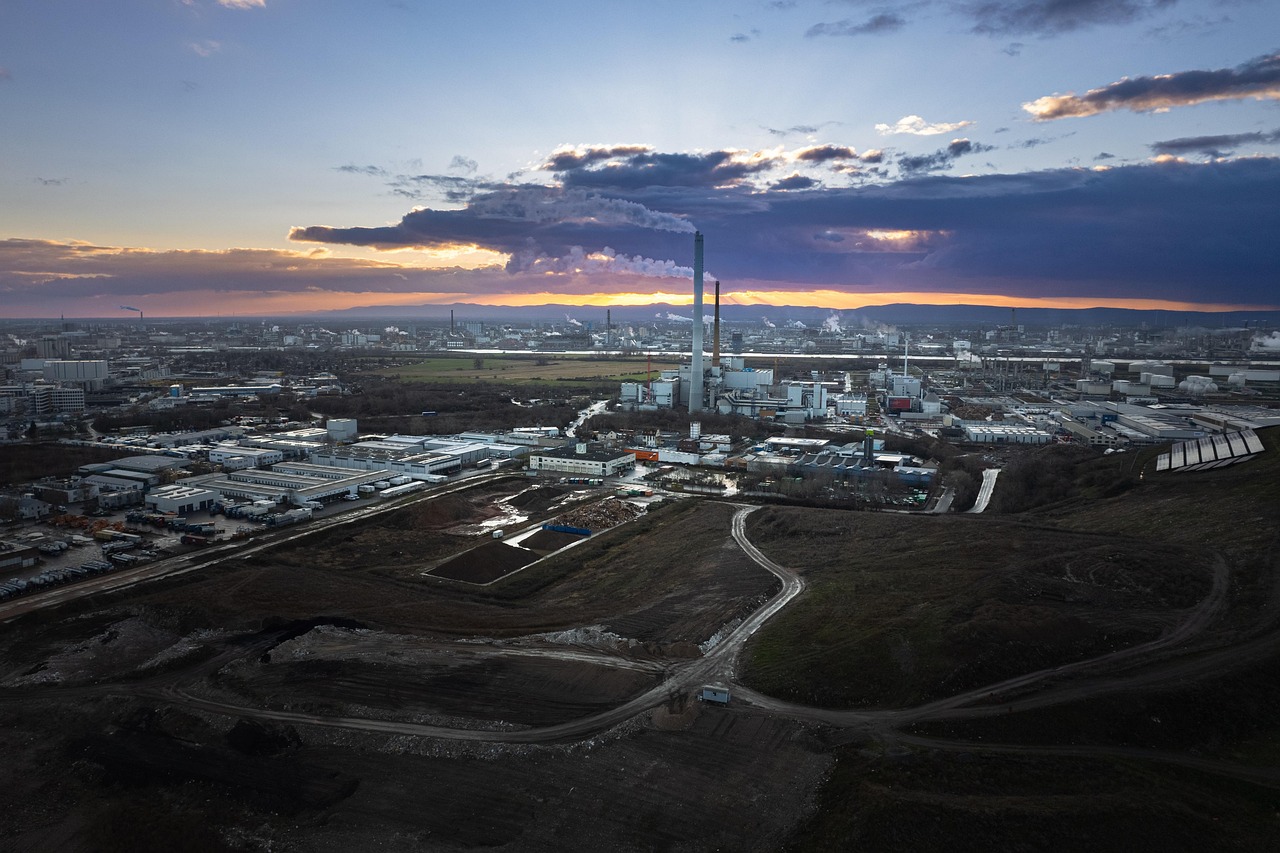 waste incineration plant 7008762 1280