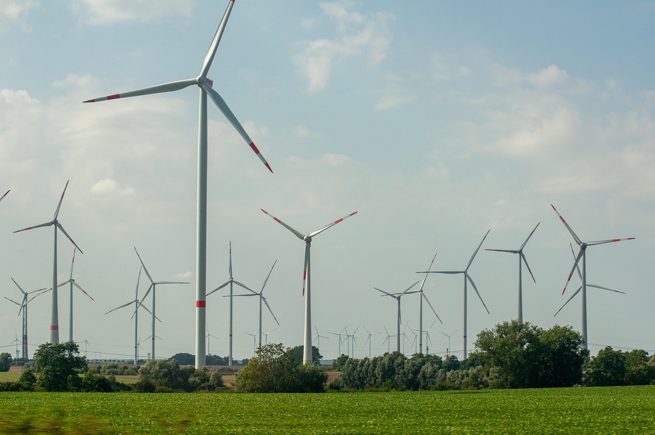 windmills 6626200 1280