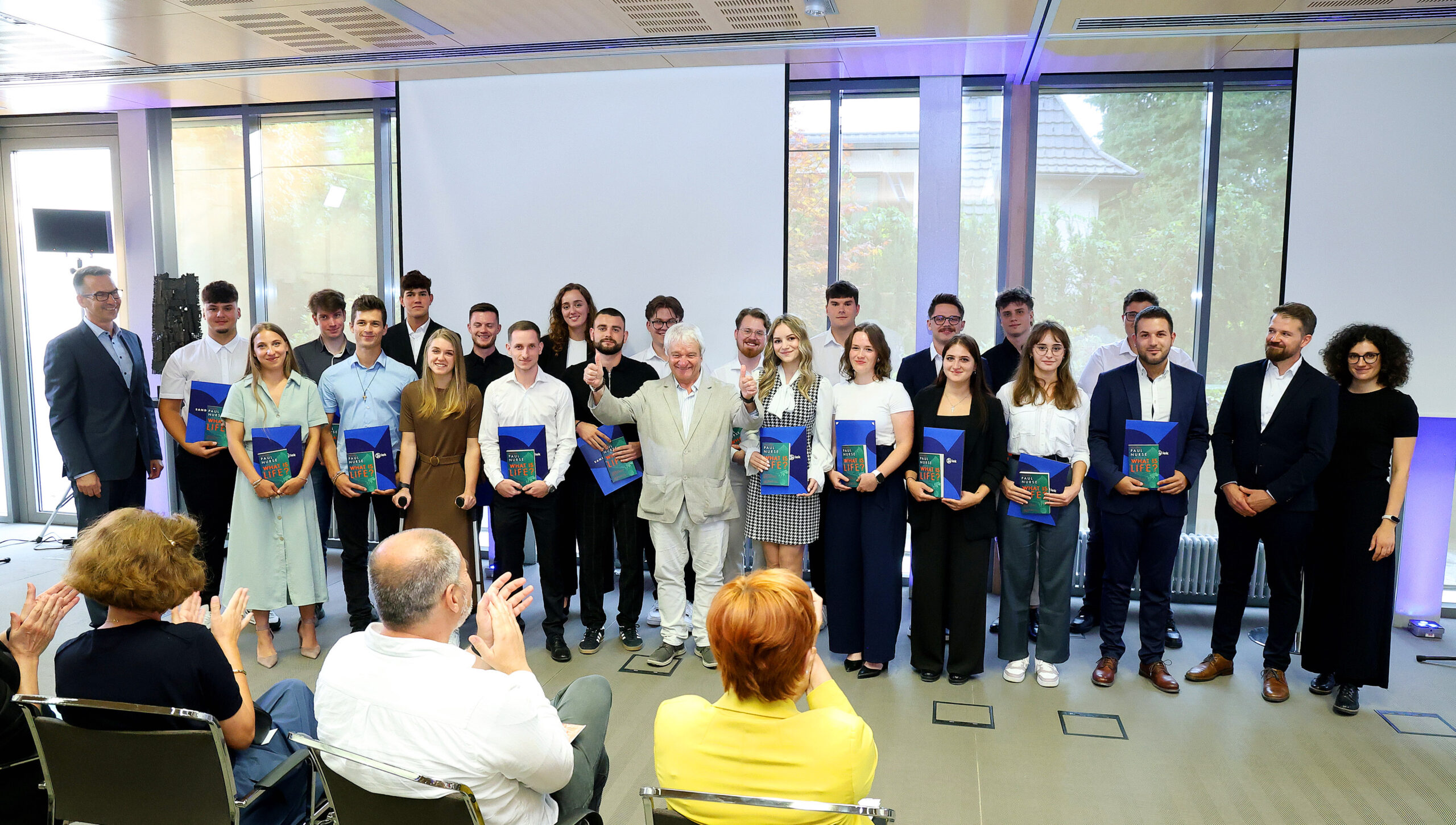 Podelitev Lekovih stipendij novi generaciji dijakov in studentov1 scaled