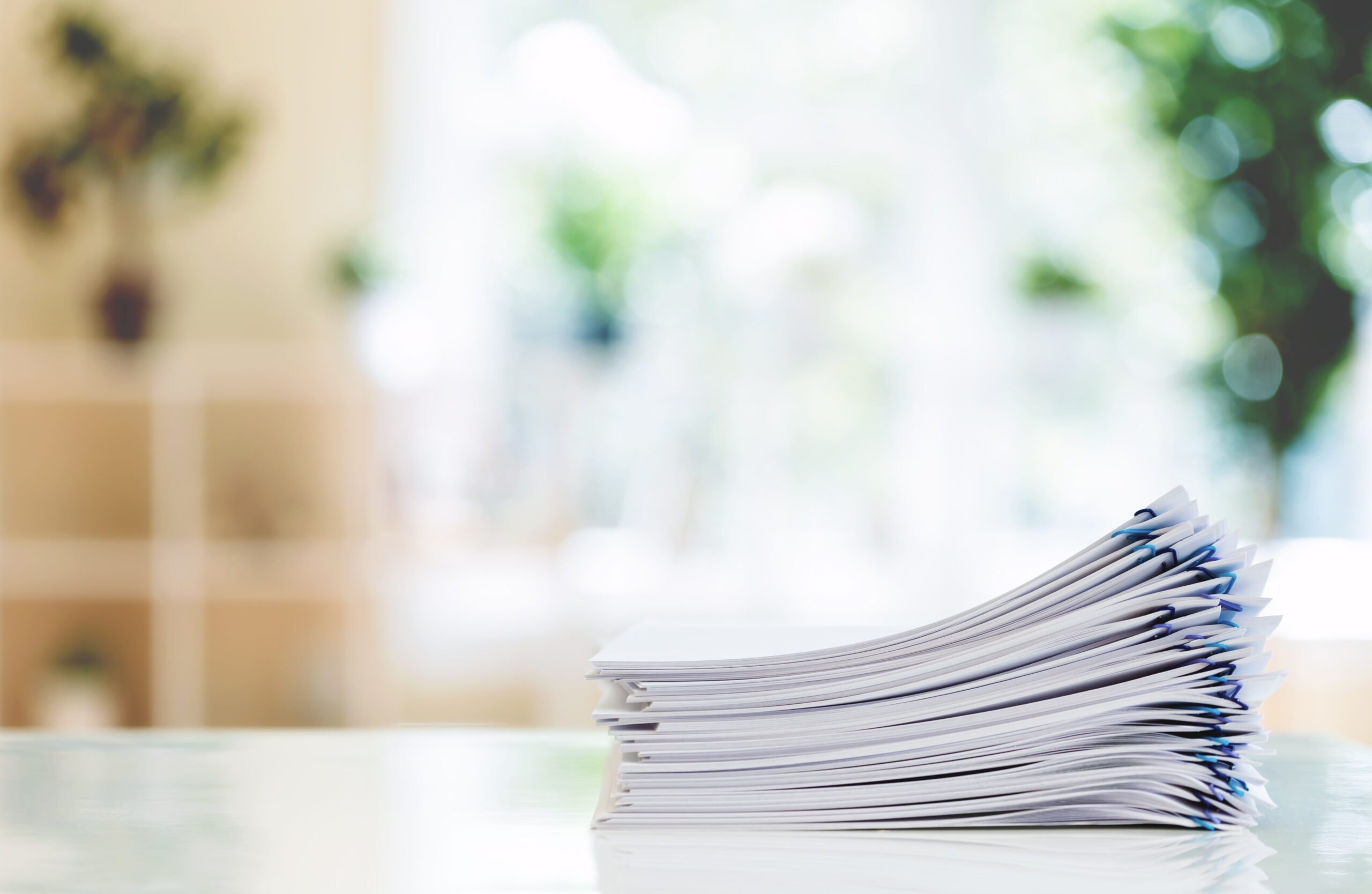 Odprto je javno posvetovanje o prenovljenih standardih ESRS, ki bo trajalo do 29. septembra 2025. (Foto: shutterstock)