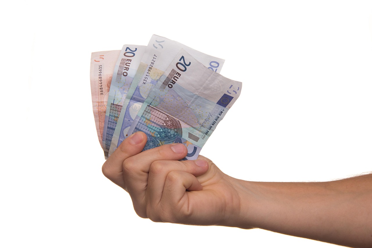 euros 427528 1280