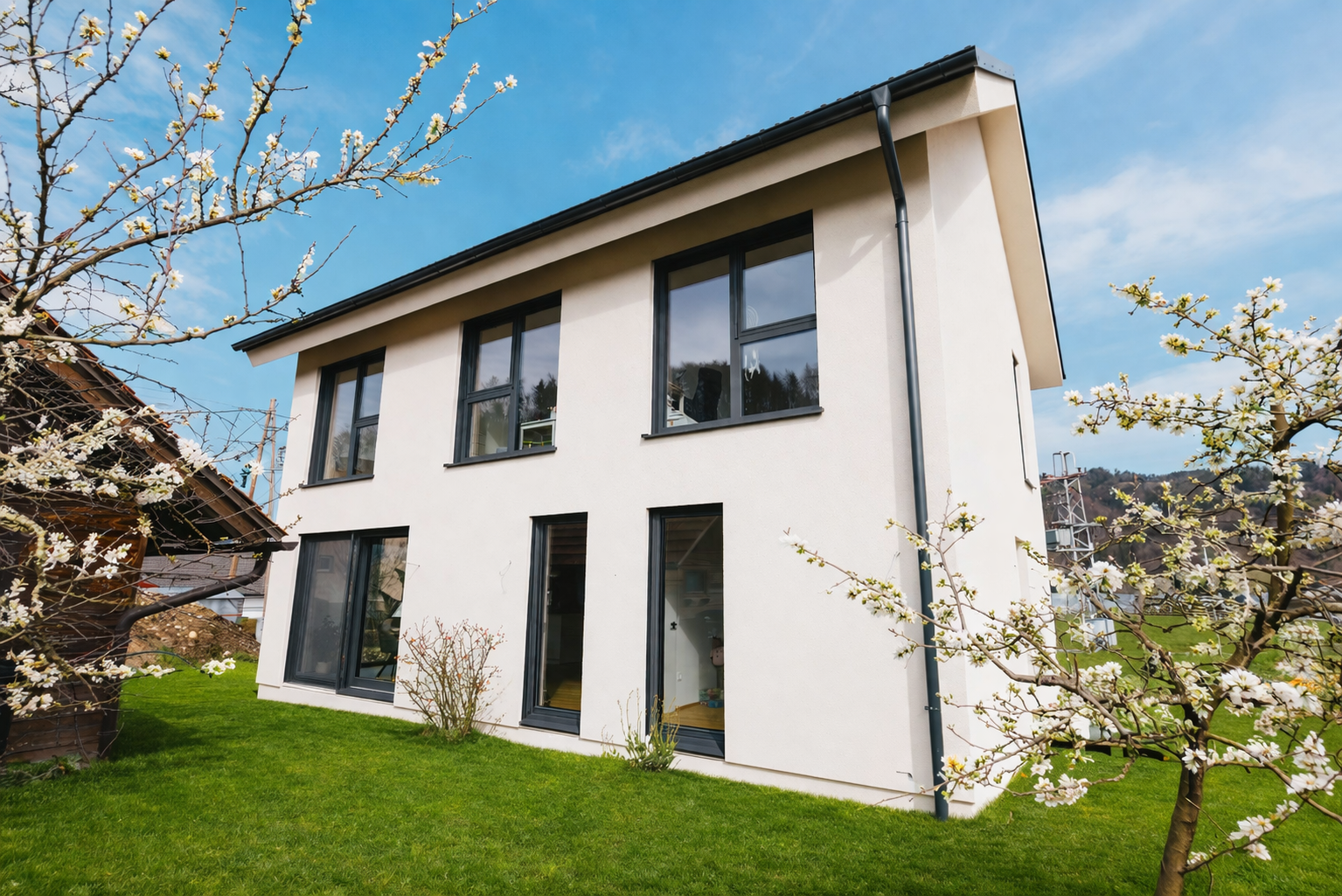 MARLES SZJ April Lumniya 1