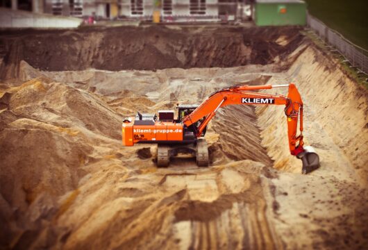 652234 excavator 1178241