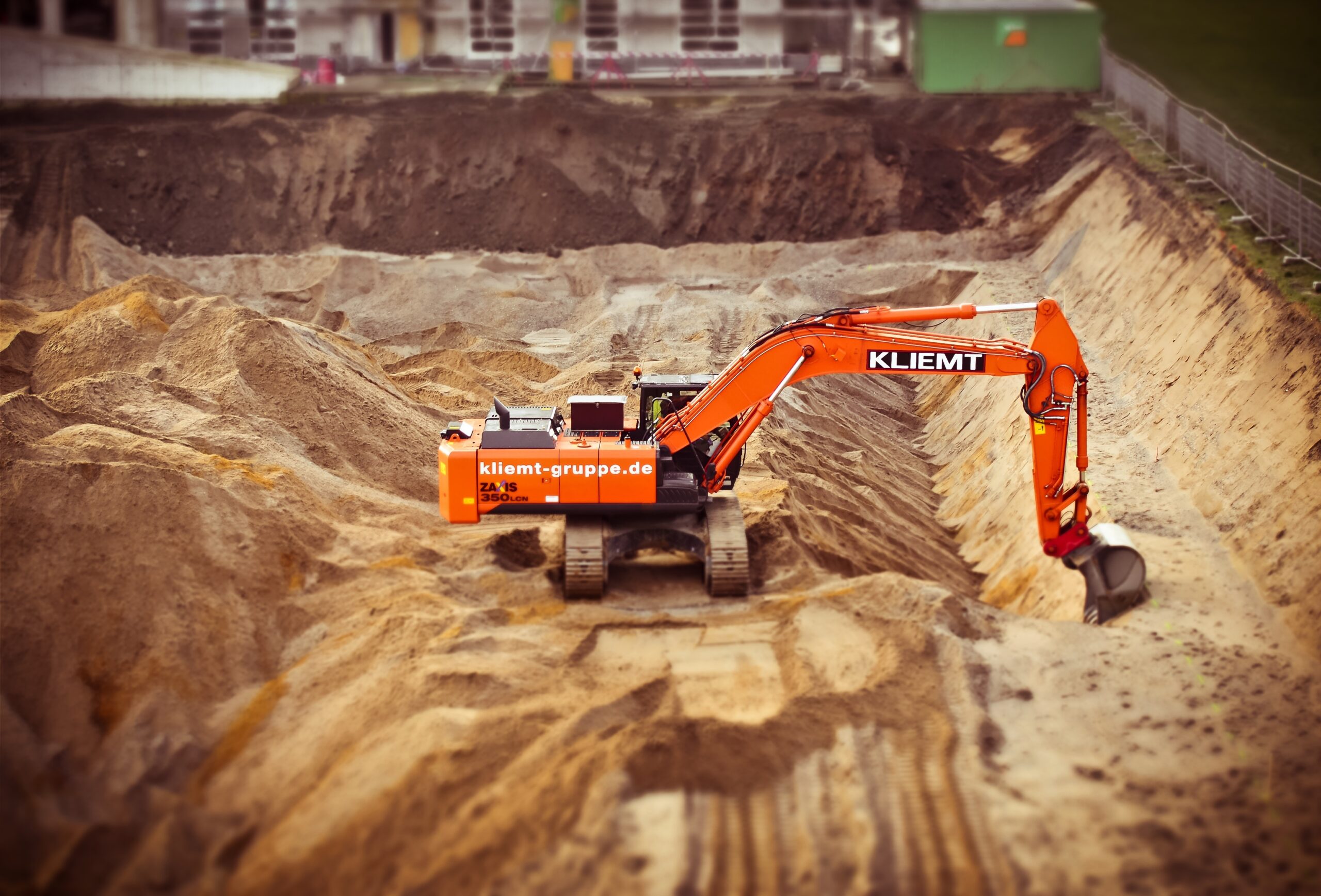 652234 excavator 1178241 scaled