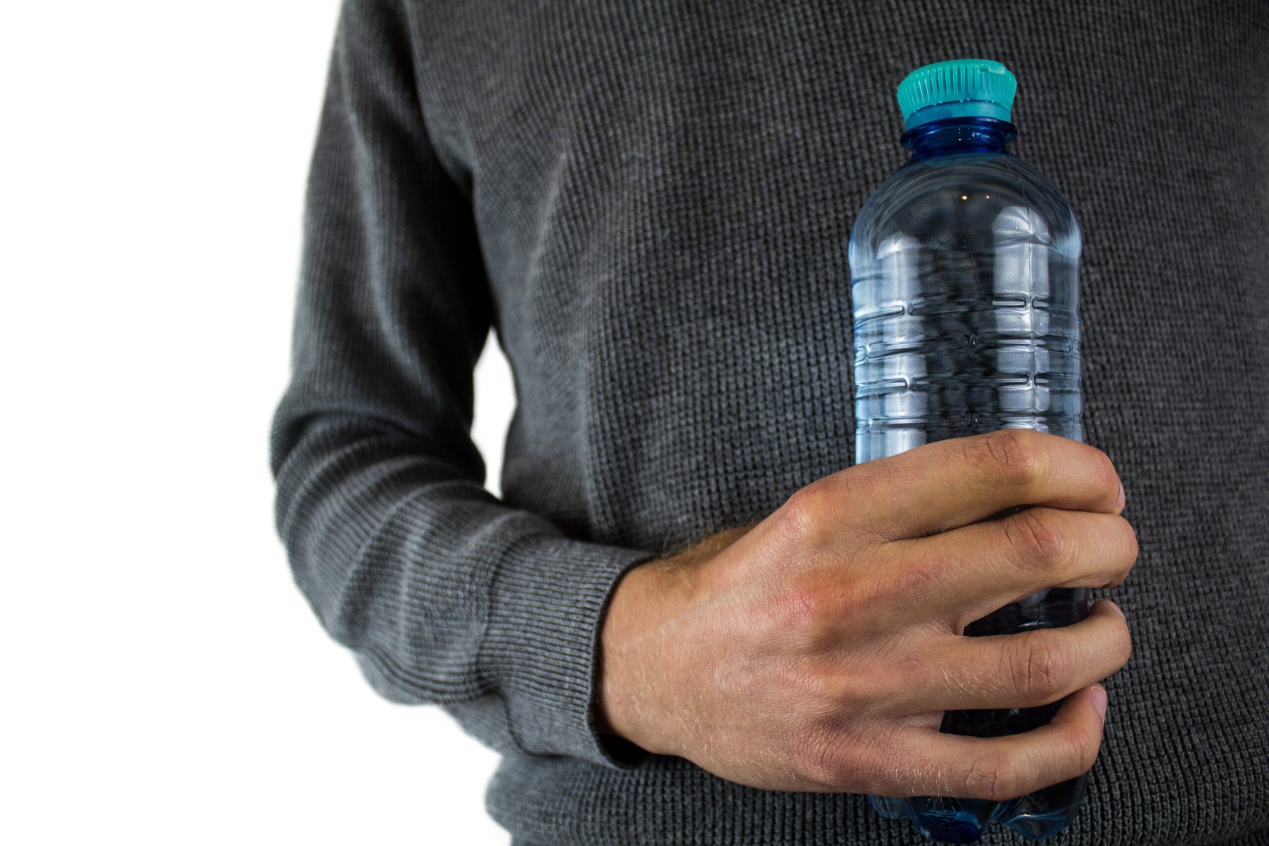 derneuemann water bottle 2821977 scaled
