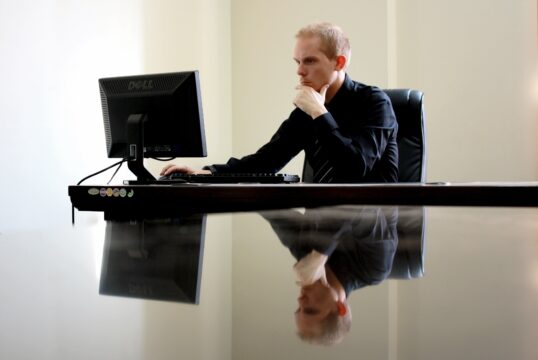 pexels business 1839191