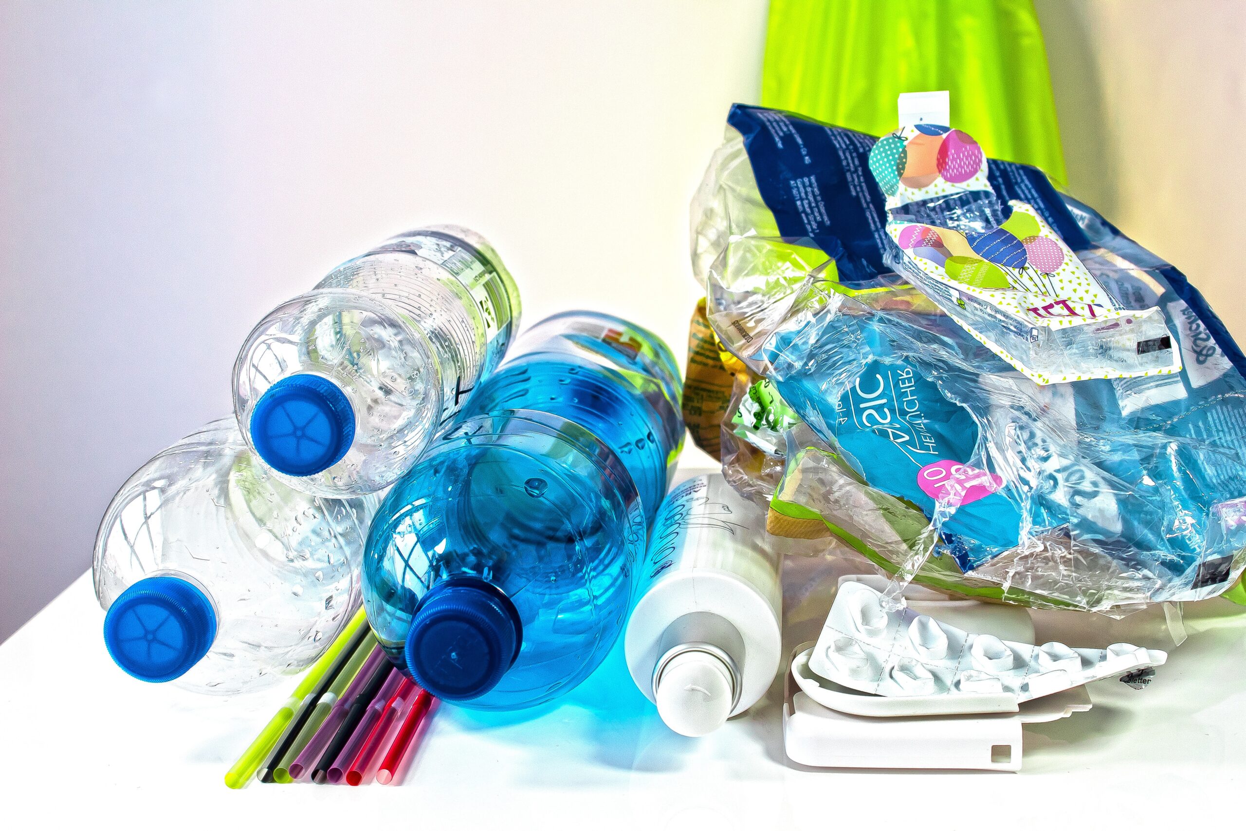 stux plastic waste 3962409 scaled