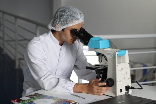 luvqs scientist 2141259