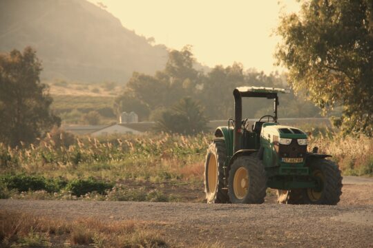 the northern photographer tractor 9779346