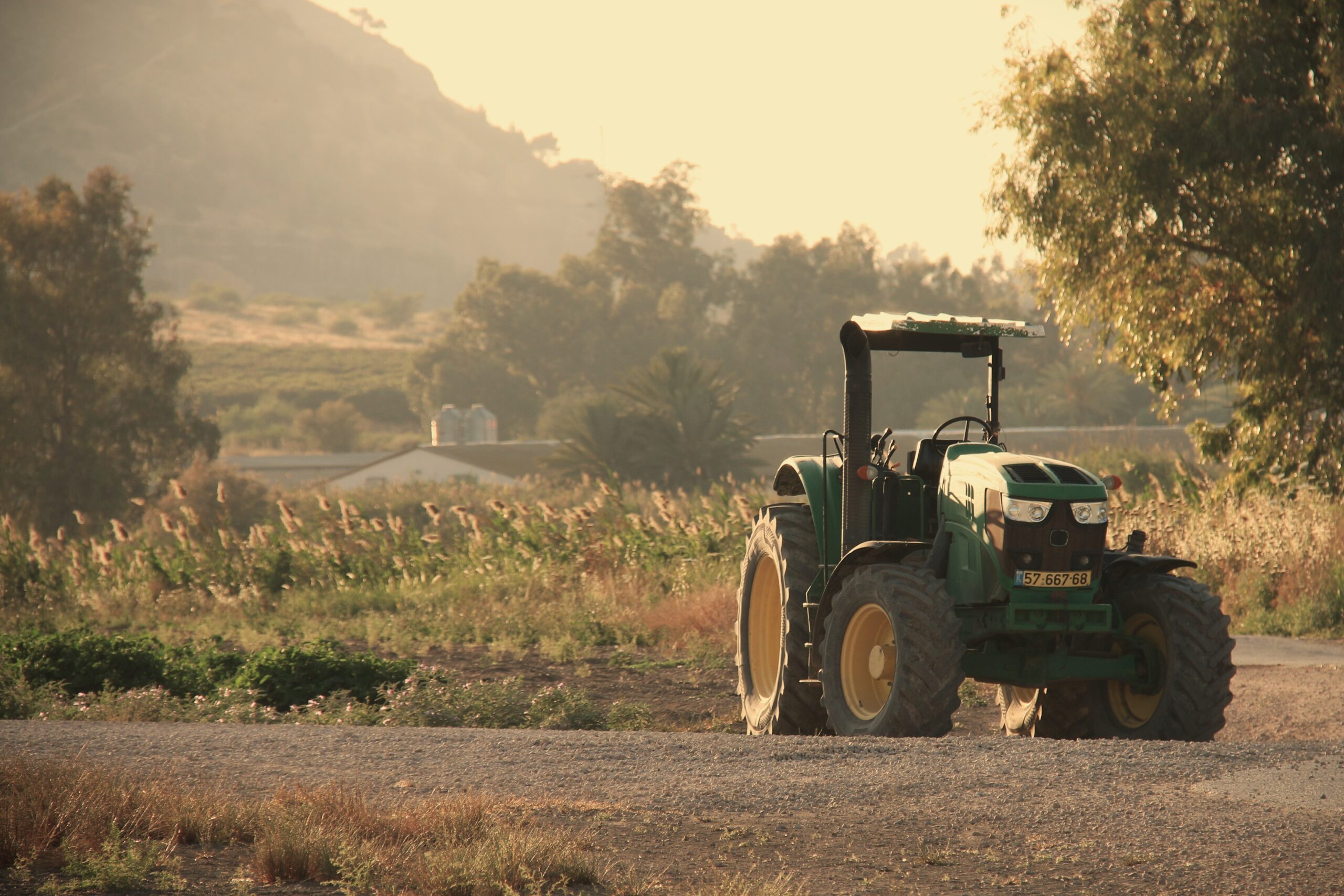 the northern photographer tractor 9779346 scaled