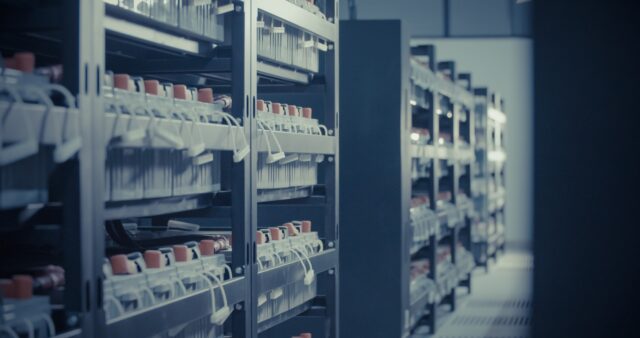 akela999 data center 2476790